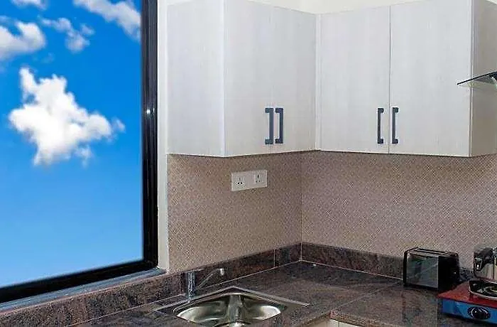 Sarovar Residency Service Hotel