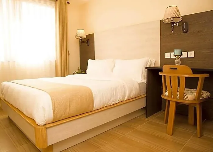 Hotel Sarovar Residency Service 3*